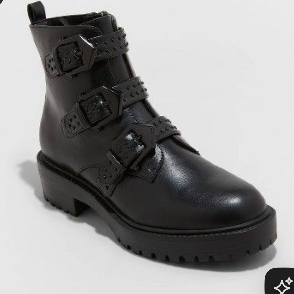 Women's Black Buckle Strap Chunky Heel moto style boots 10